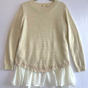 Altar’d State sweater size large. Cream and